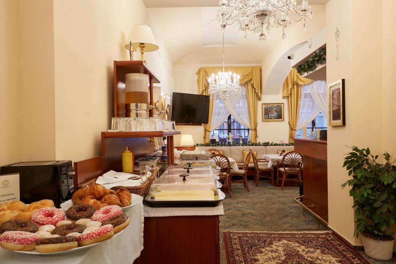 Fleur De Lis Hotel Прага Екстериор снимка