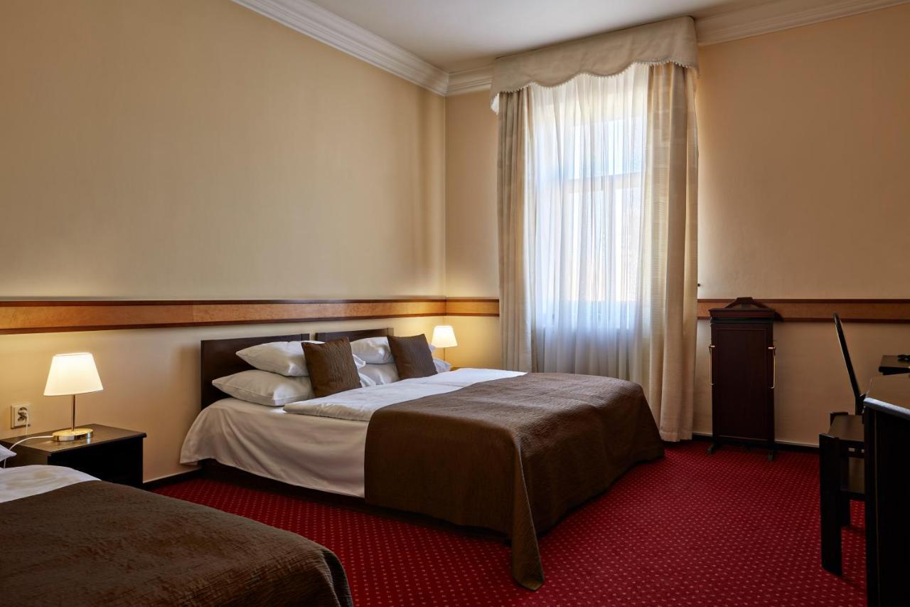 Fleur De Lis Hotel Прага Екстериор снимка
