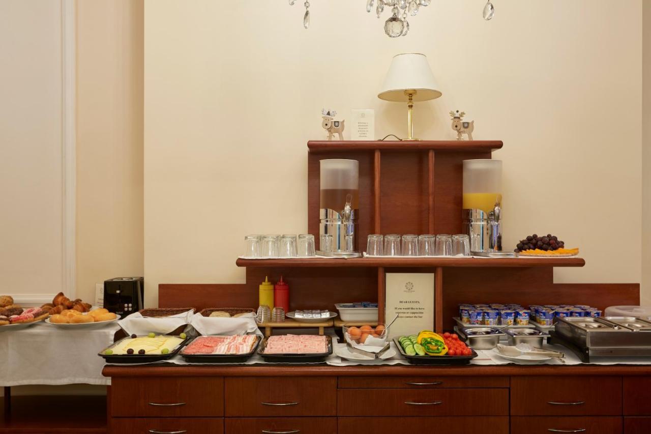 Fleur De Lis Hotel Прага Екстериор снимка