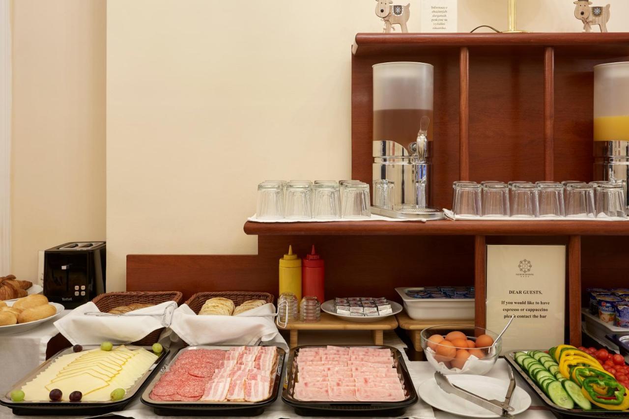 Fleur De Lis Hotel Прага Екстериор снимка