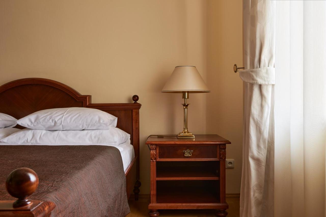 Fleur De Lis Hotel Прага Екстериор снимка