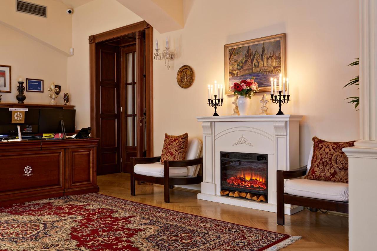 Fleur De Lis Hotel Прага Екстериор снимка